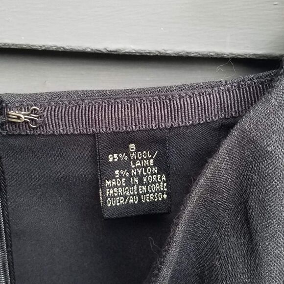 Vintage Dana Buchman Wool Blend Suit with Fur Collar - size 8 -Dark Gray - Picture 4 of 8